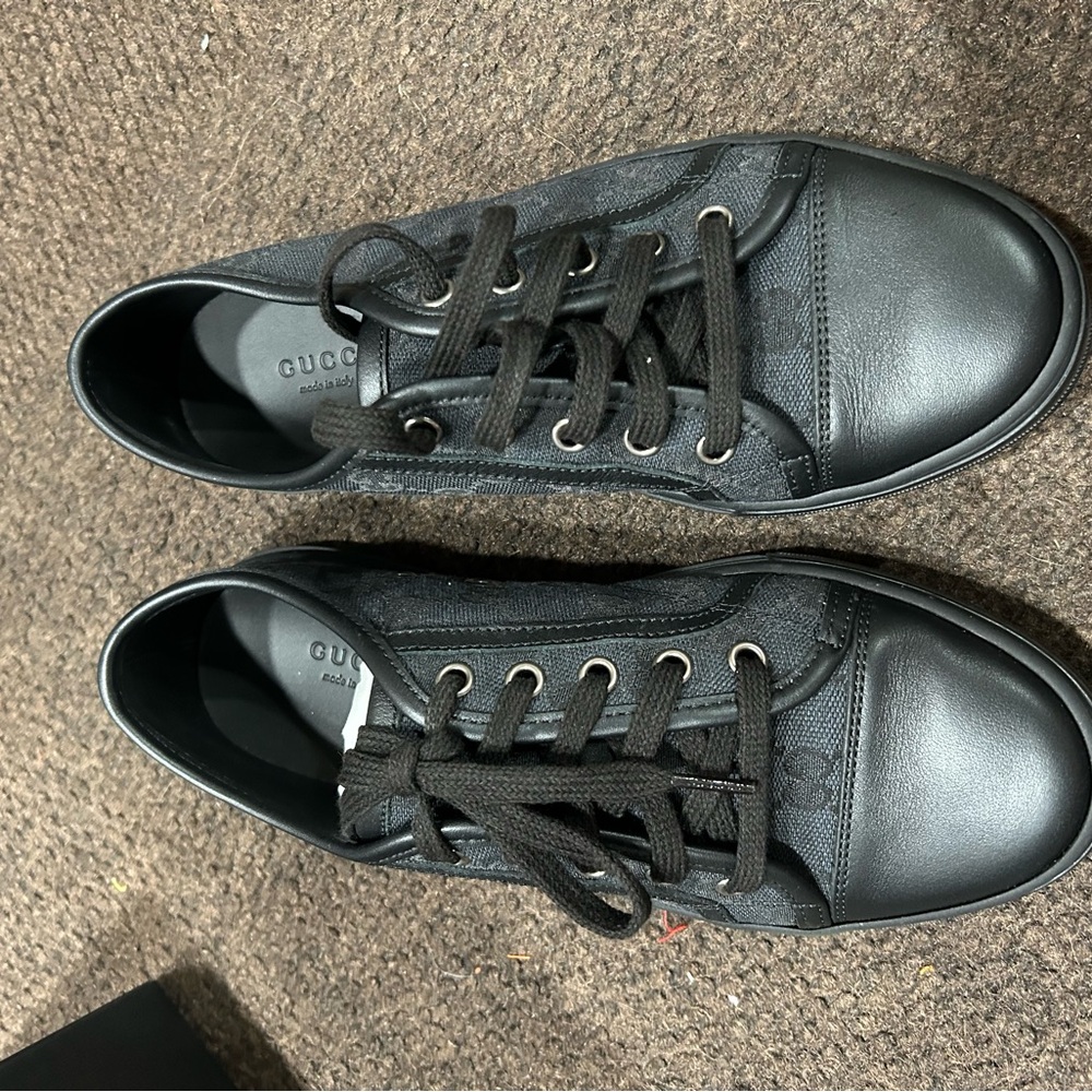 Gucci woman’s Black Leather Sneakers